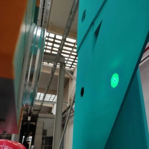 新科技 產品進烤爐前非接觸測膜厚，科學儀器革新涂裝工藝